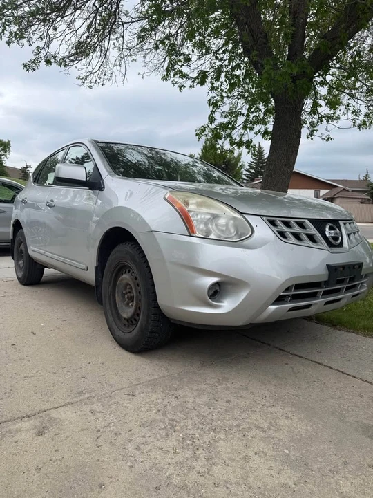 2013 Nissan Rogue - Image 6 of 6