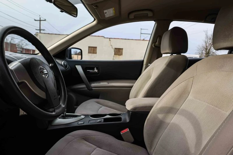 2013 Nissan Rogue - Image 9 of 12