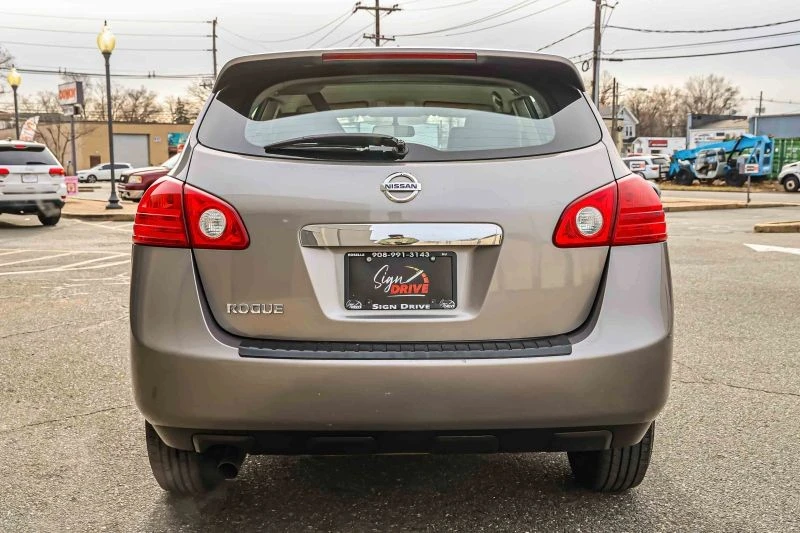 2013 Nissan Rogue - Image 5 of 12
