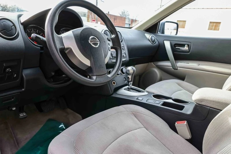2013 Nissan Rogue - Image 7 of 12