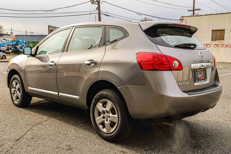 2013 Nissan Rogue - Image 4 of 12