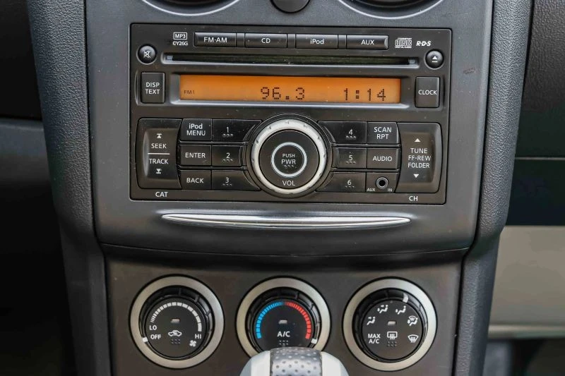 2013 Nissan Rogue - Image 11 of 12