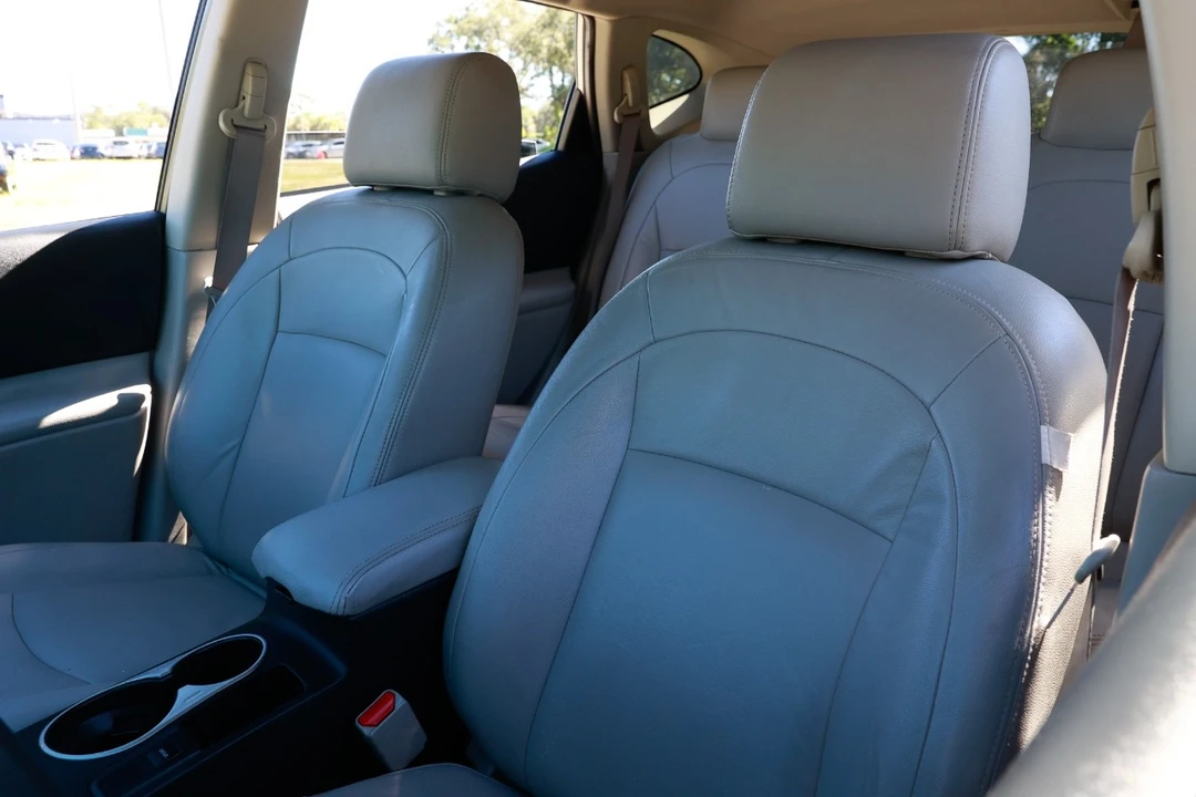 2013 Nissan Rogue - Image 6 of 12