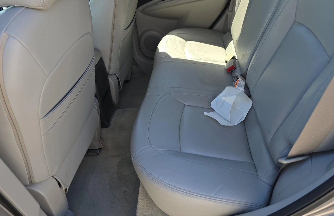 2013 Nissan Rogue - Image 10 of 11