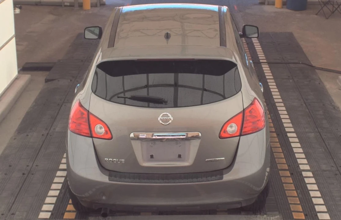 2013 Nissan Rogue - Image 5 of 11
