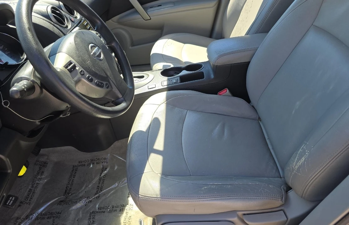2013 Nissan Rogue - Image 7 of 11