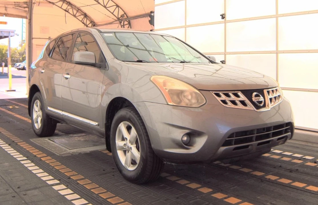 2013 Nissan Rogue - Image 3 of 11