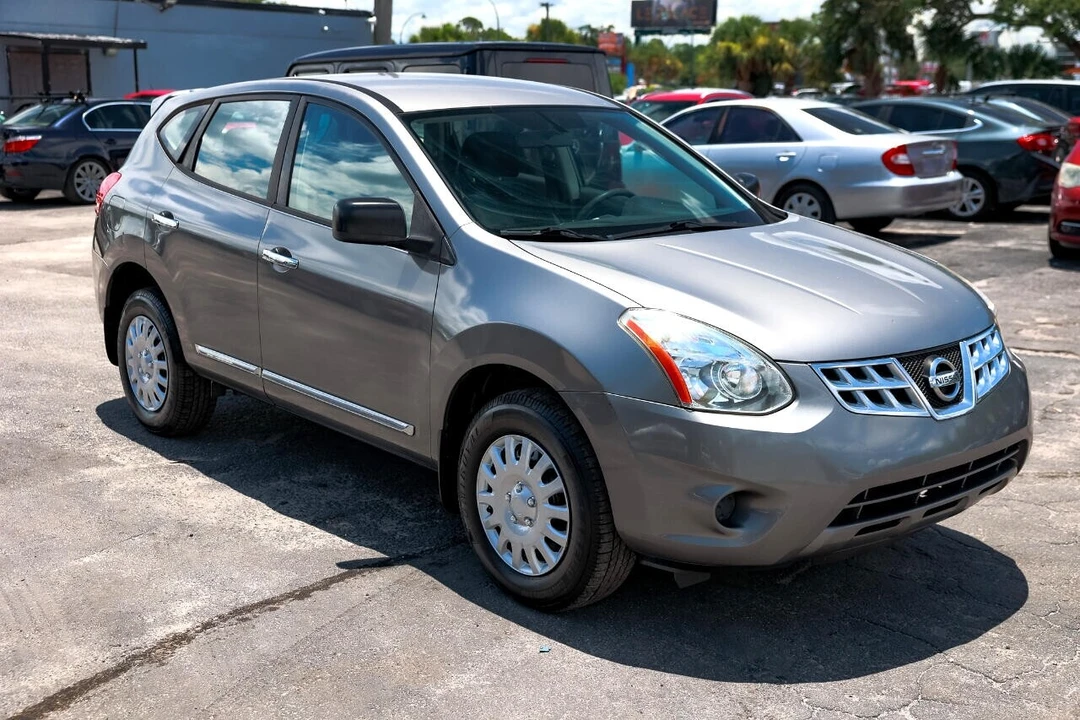 2013 Nissan Rogue - Image 15 of 21