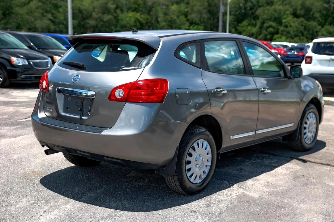 2013 Nissan Rogue - Image 11 of 12