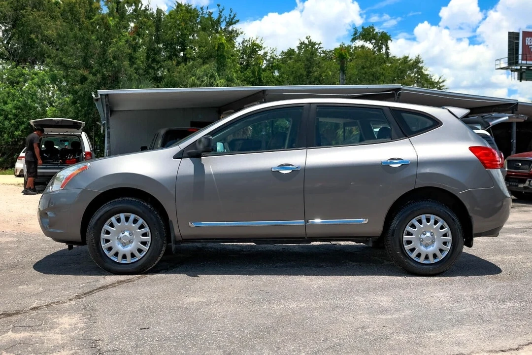 2013 Nissan Rogue - Image 3 of 12