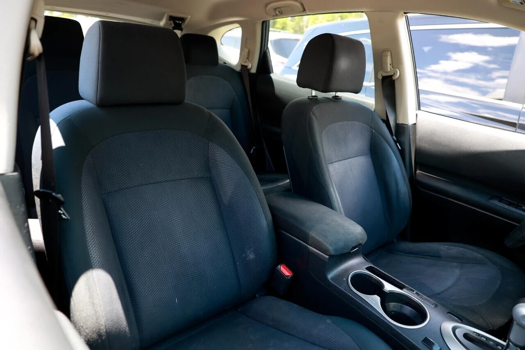 2013 Nissan Rogue - Image 16 of 21