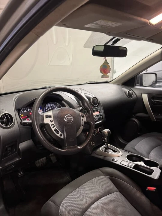 2013 Nissan Rogue - Image 10 of 13