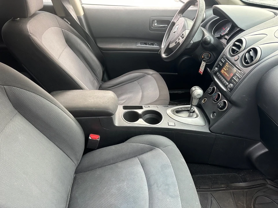 2013 Nissan Rogue - Image 12 of 19