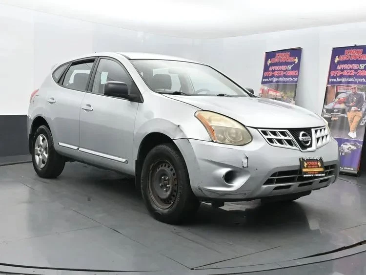 2013 Nissan Rogue - Image 2 of 12