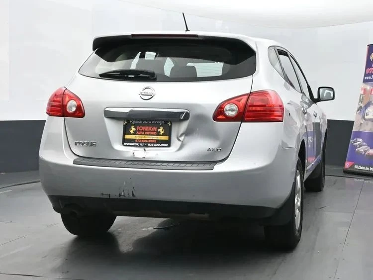 2013 Nissan Rogue - Image 8 of 12