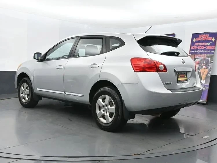 2013 Nissan Rogue - Image 9 of 12