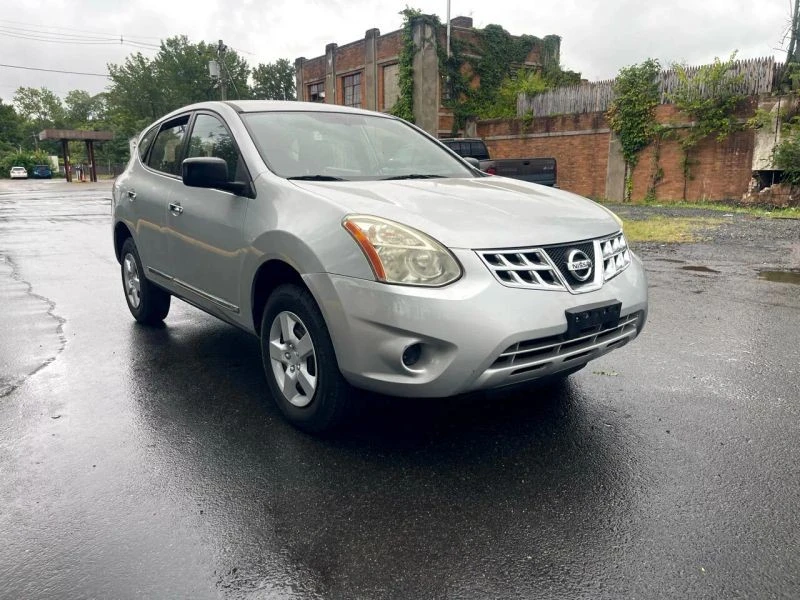 2013 Nissan Rogue - Image 2 of 12