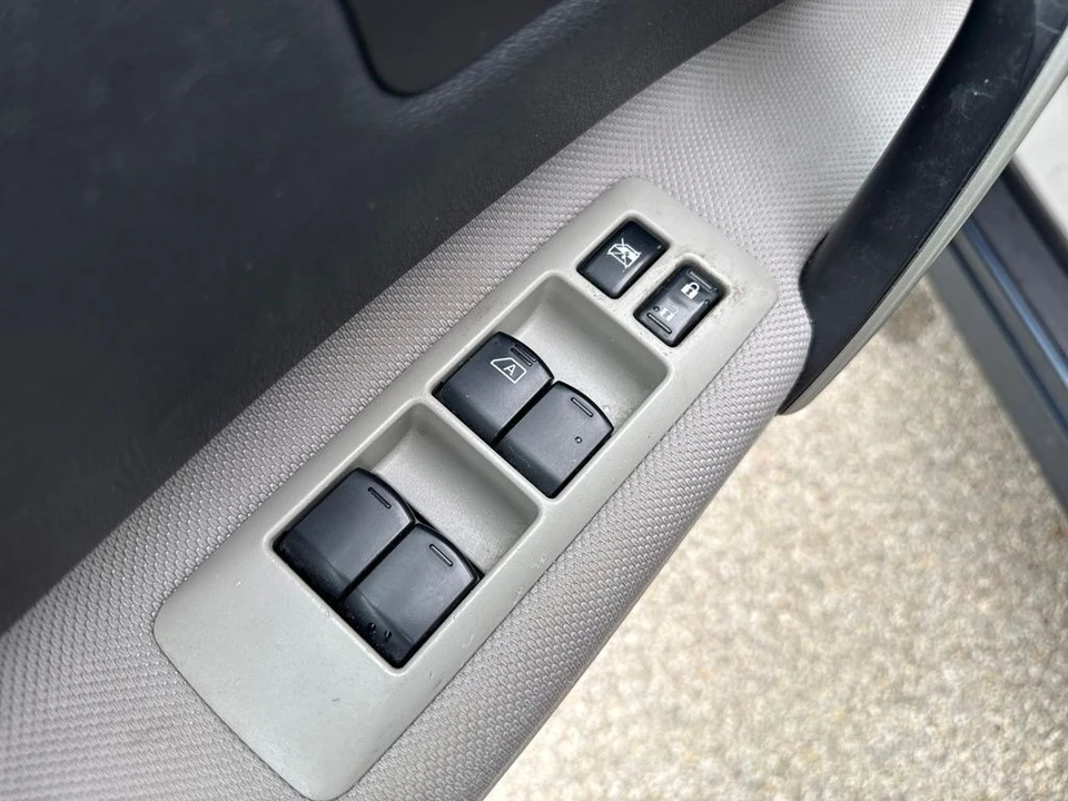 2013 Nissan Rogue - Image 12 of 12
