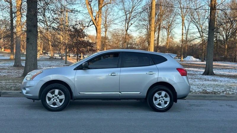 2013 Nissan Rogue - Image 9 of 12