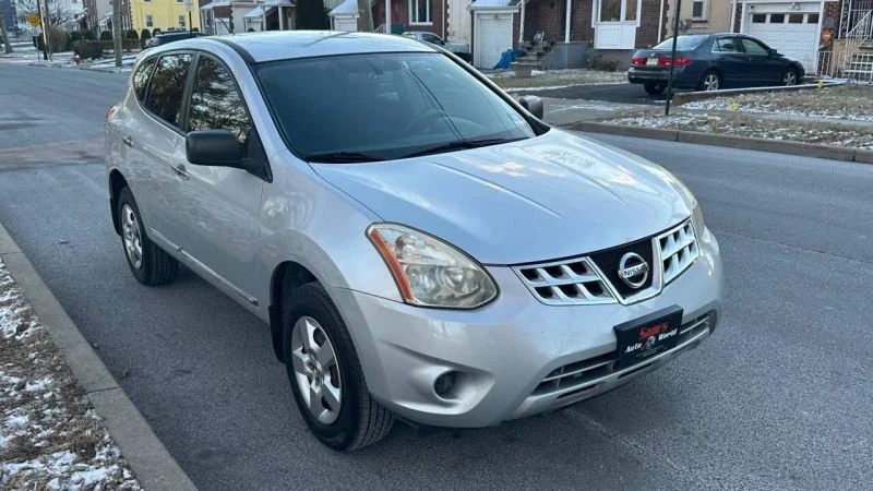2013 Nissan Rogue - Image 4 of 12