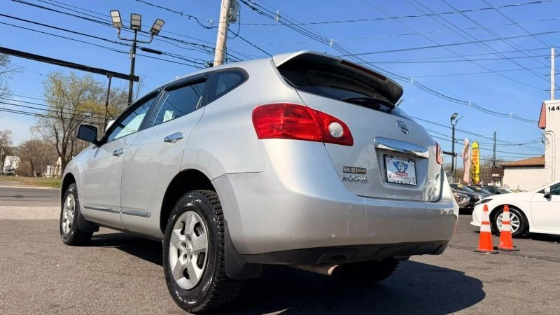 2013 Nissan Rogue - Image 8 of 12