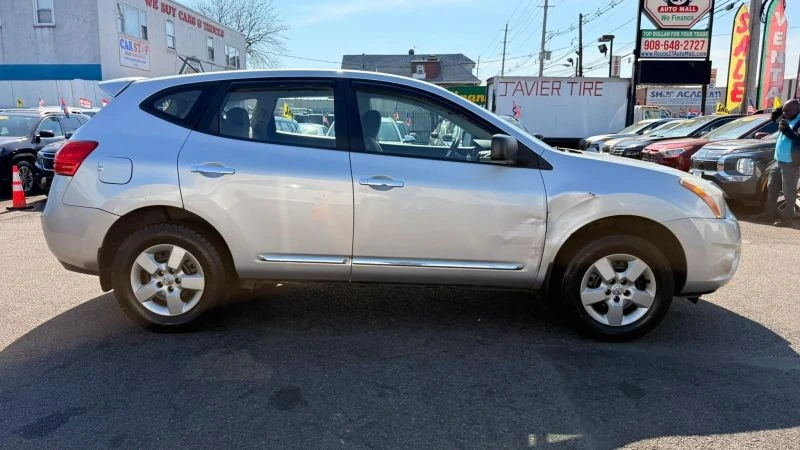 2013 Nissan Rogue - Image 11 of 12