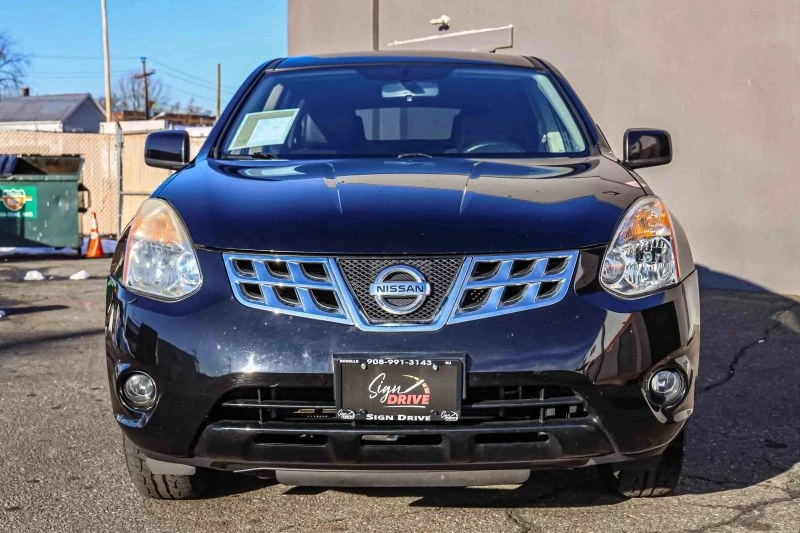 2013 Nissan Rogue - Image 2 of 12