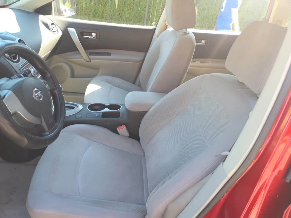 2013 Nissan Rogue - Image 6 of 9