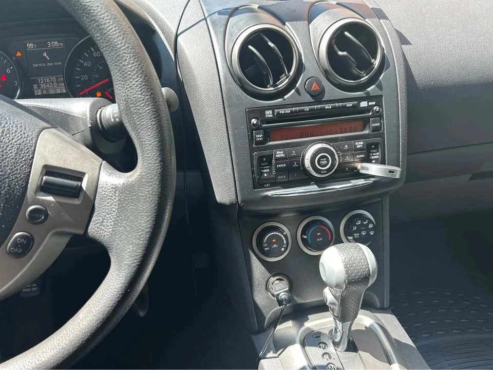 2013 Nissan Rogue - Image 11 of 12