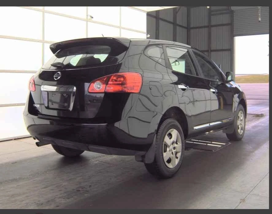 2013 Nissan Rogue - Image 3 of 5