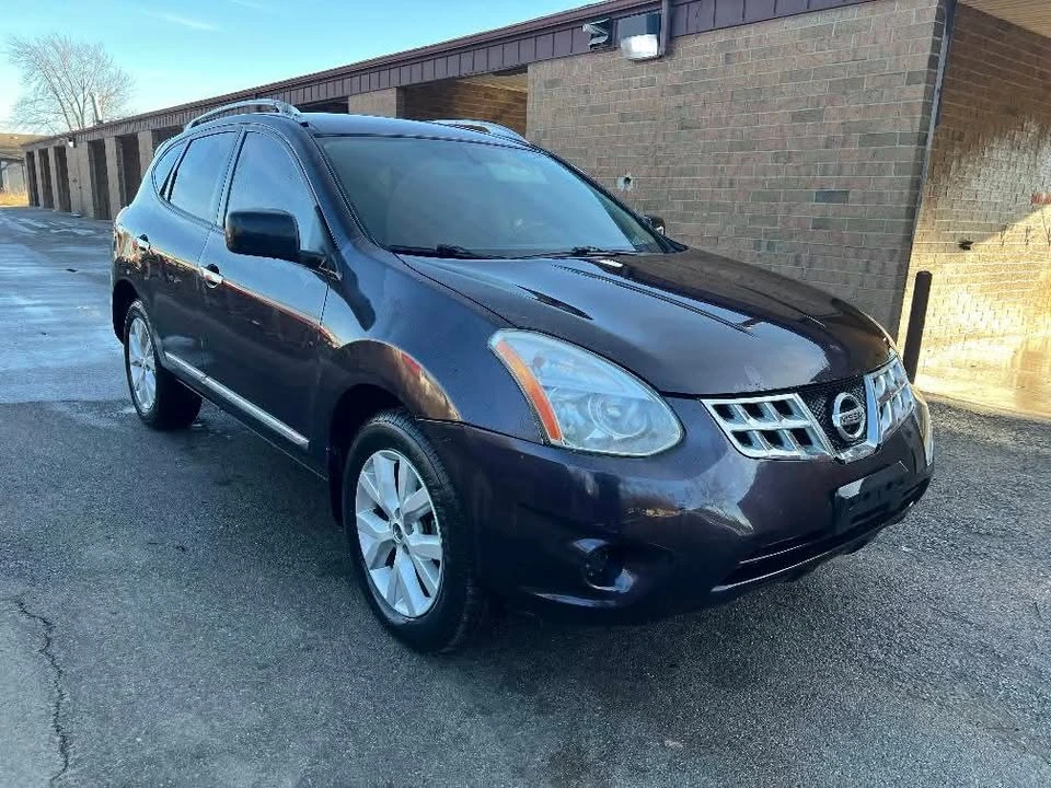 2013 Nissan Rogue - Image 8 of 11