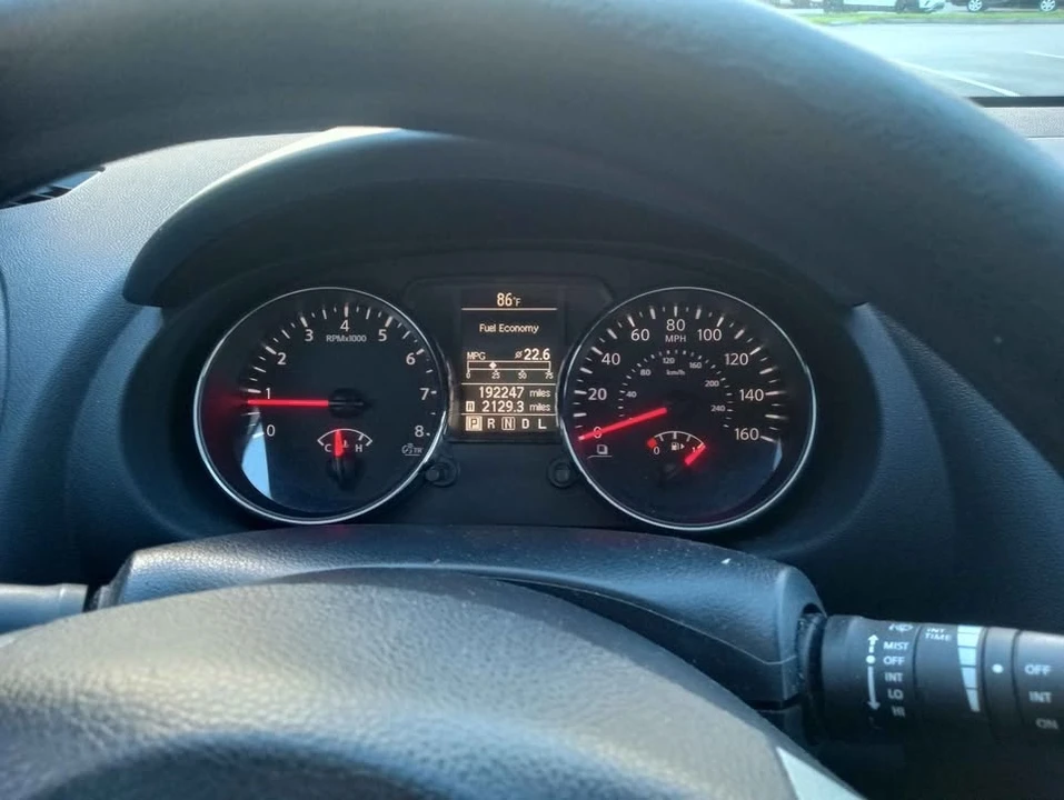 2013 Nissan Rogue - Image 7 of 9