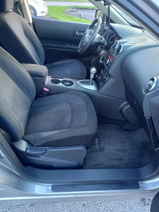 2013 Nissan Rogue - Image 9 of 9