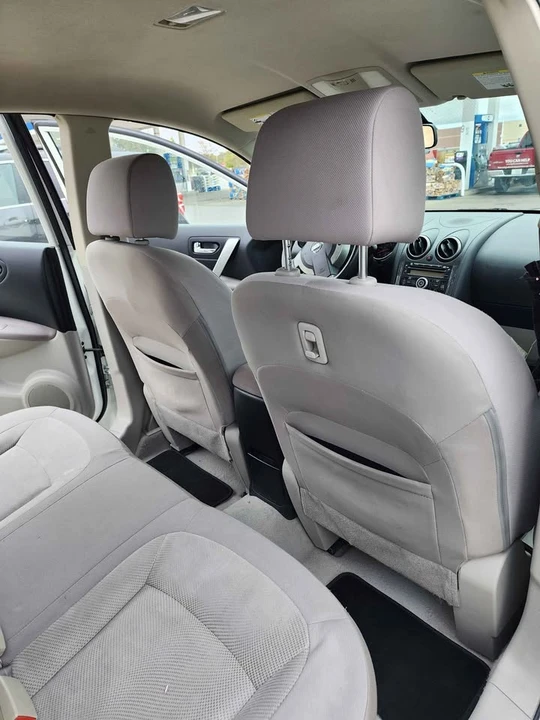2013 Nissan Rogue - Image 9 of 16