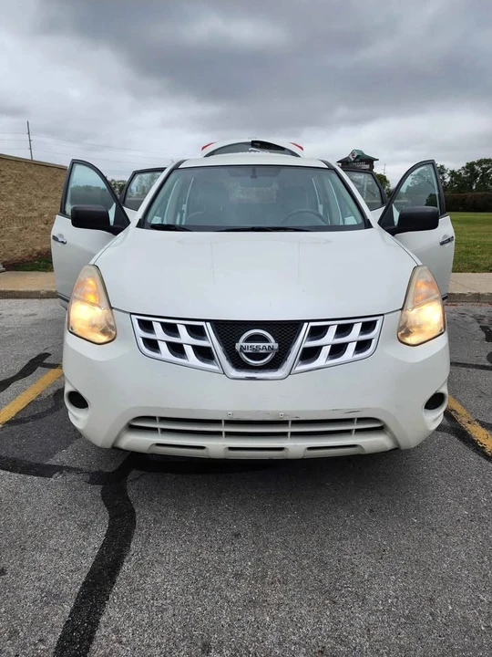 2013 Nissan Rogue - Image 13 of 16