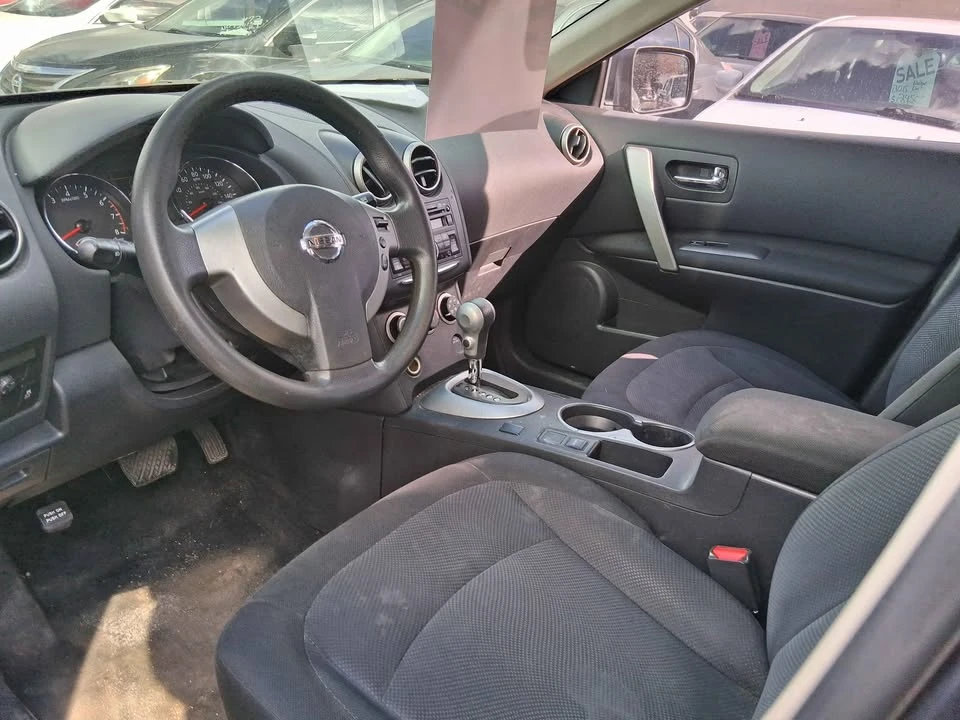 2013 Nissan Rogue - Image 6 of 10