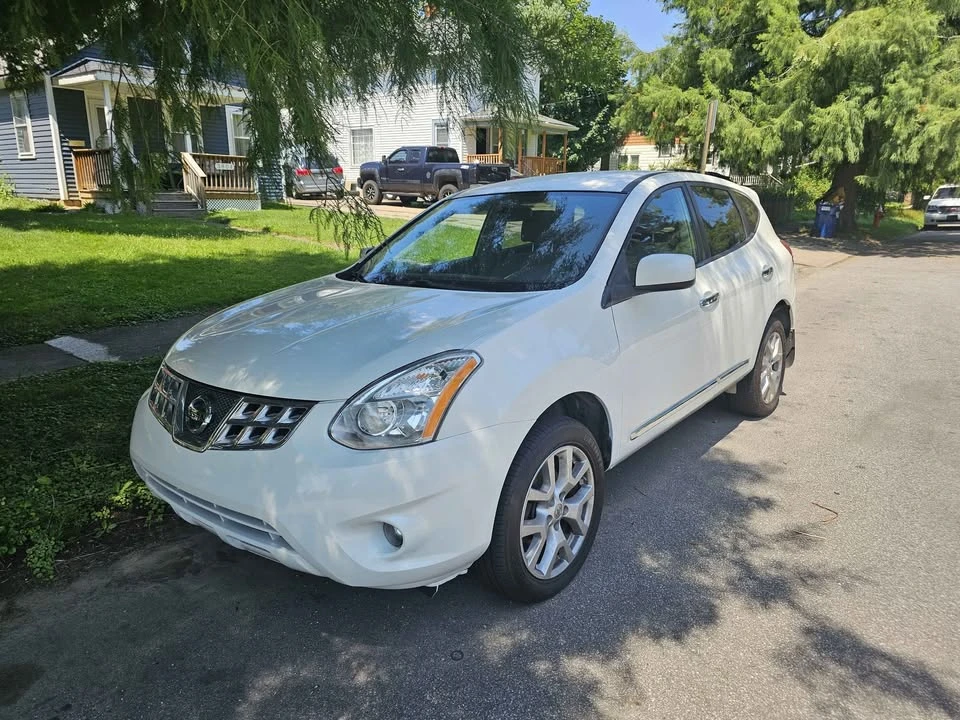 2013 Nissan Rogue - Image 3 of 8