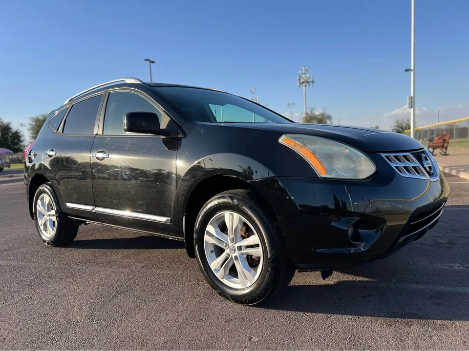 2013 Nissan Rogue - Image 8 of 18