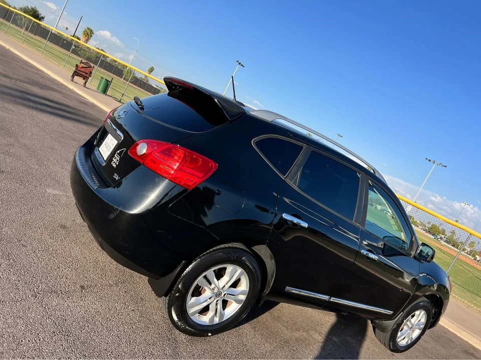 2013 Nissan Rogue - Image 2 of 18