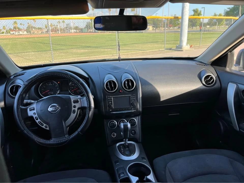 2013 Nissan Rogue - Image 16 of 18