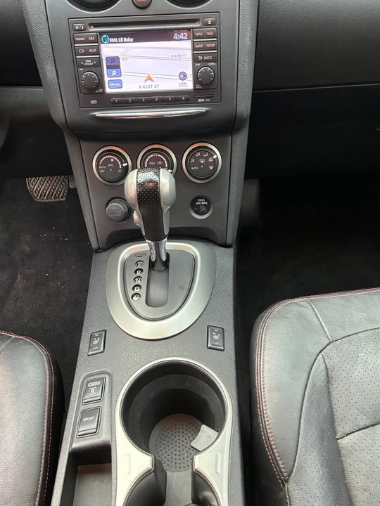 2013 Nissan Rogue - Image 9 of 11