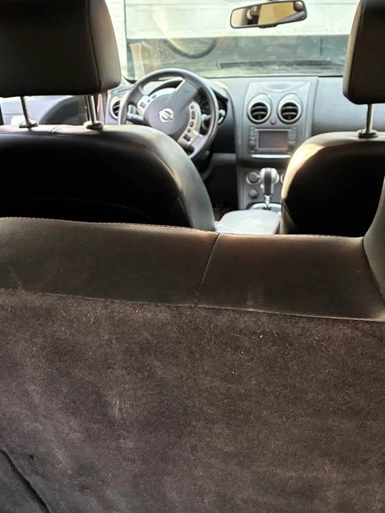 2013 Nissan Rogue - Image 8 of 11