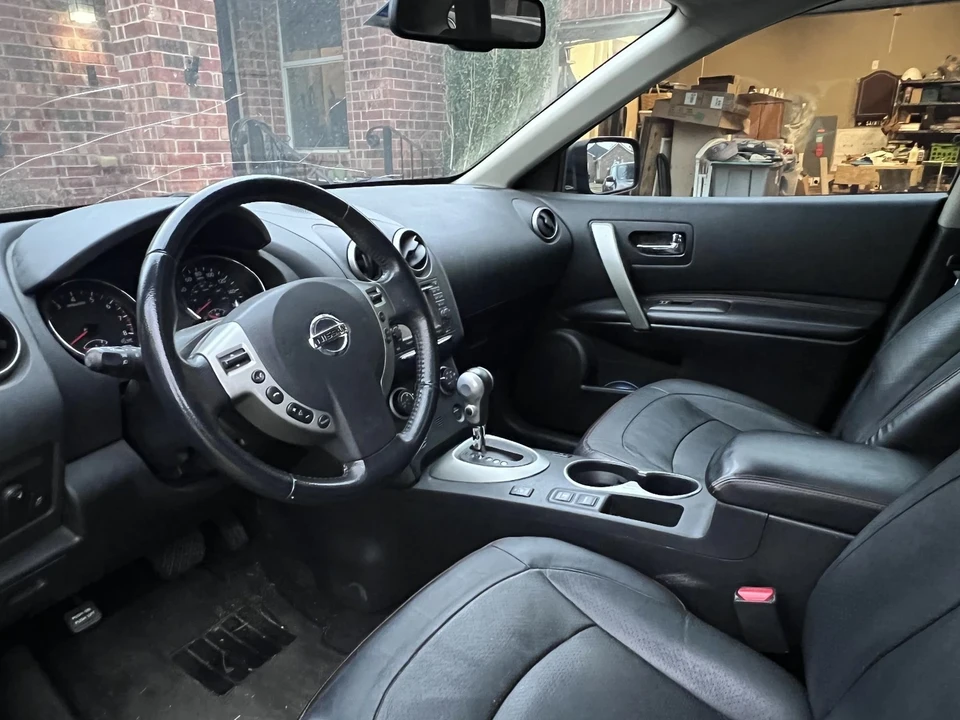 2013 Nissan Rogue - Image 5 of 11