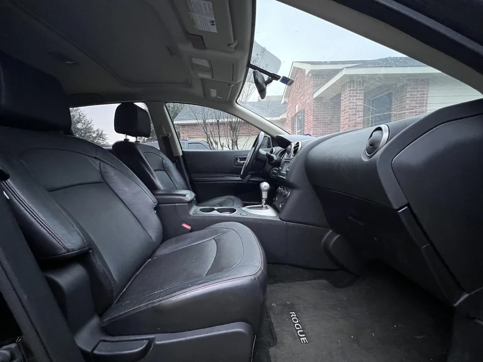 2013 Nissan Rogue - Image 6 of 11