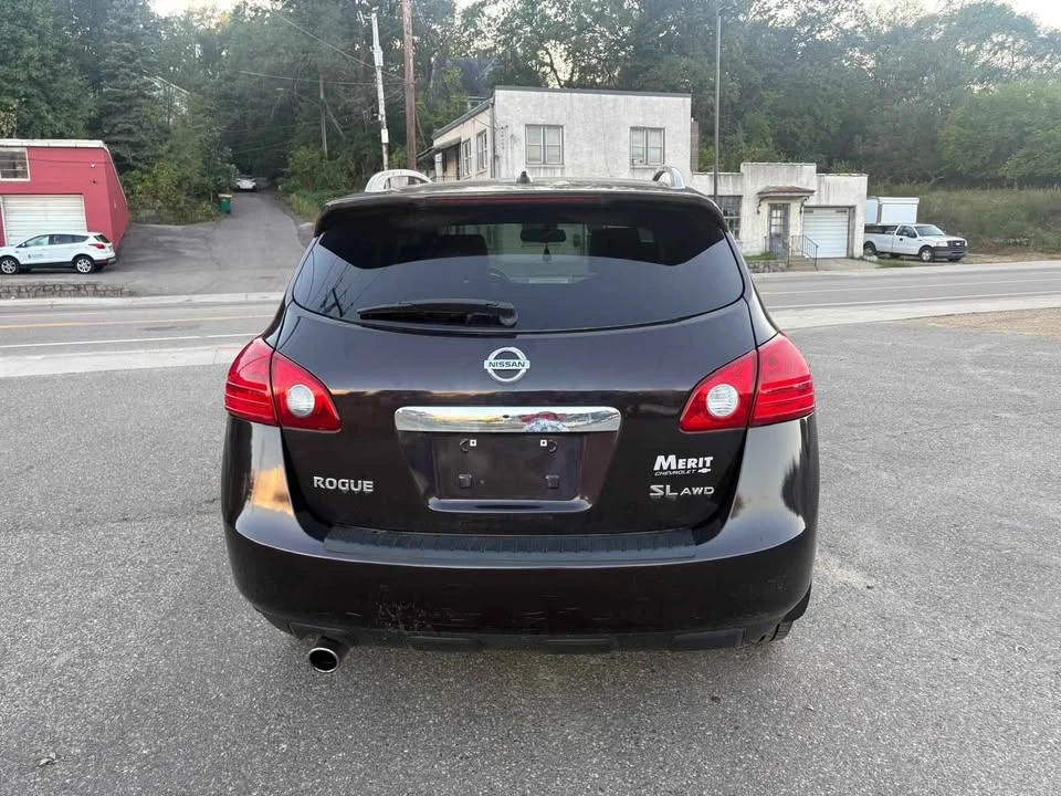 2013 Nissan Rogue - Image 10 of 11