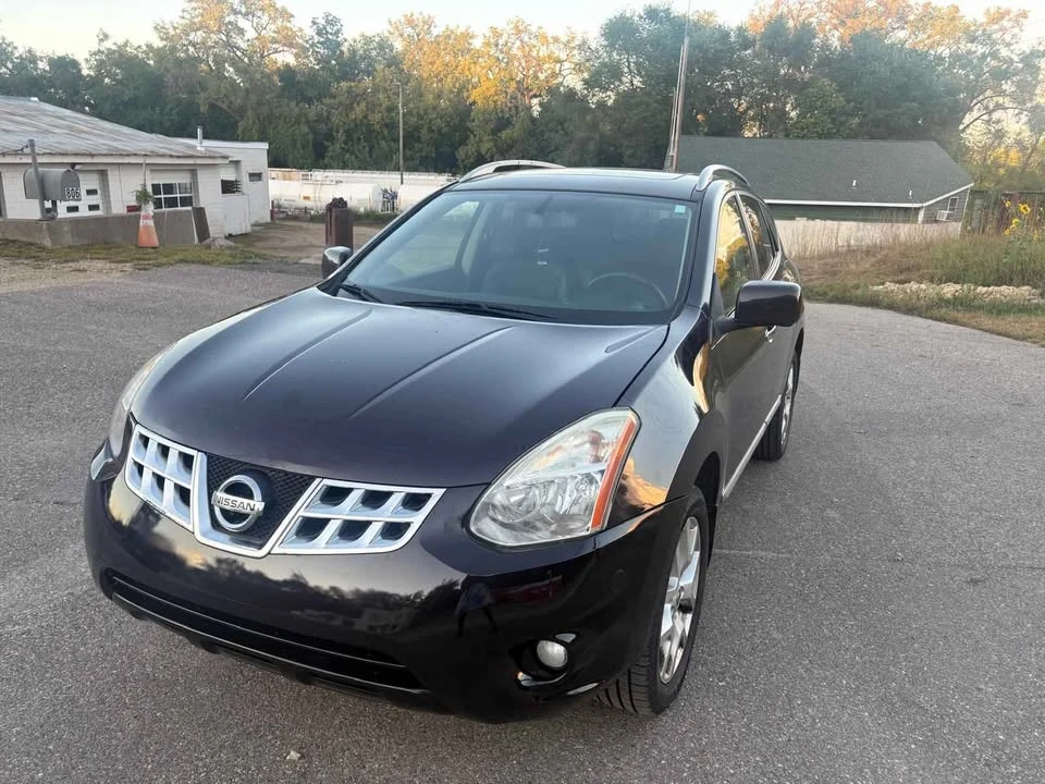 2013 Nissan Rogue - Image 3 of 11