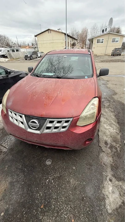2013 Nissan Rogue - Image 2 of 3