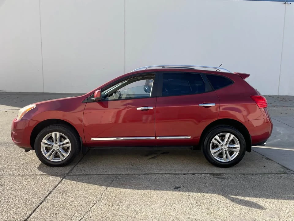 2013 Nissan Rogue - Image 8 of 13