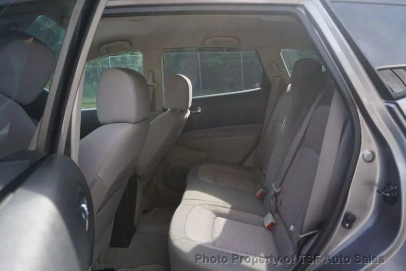 2013 Nissan Rogue - Image 11 of 12