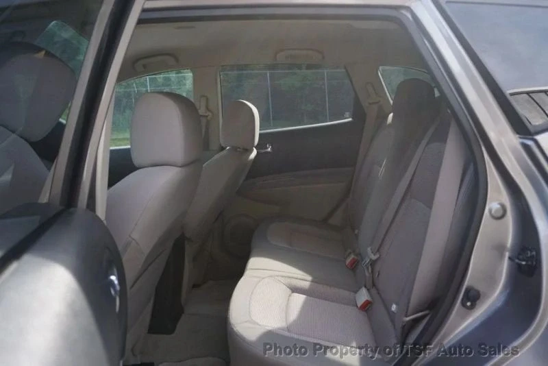 2013 Nissan Rogue - Image 11 of 12